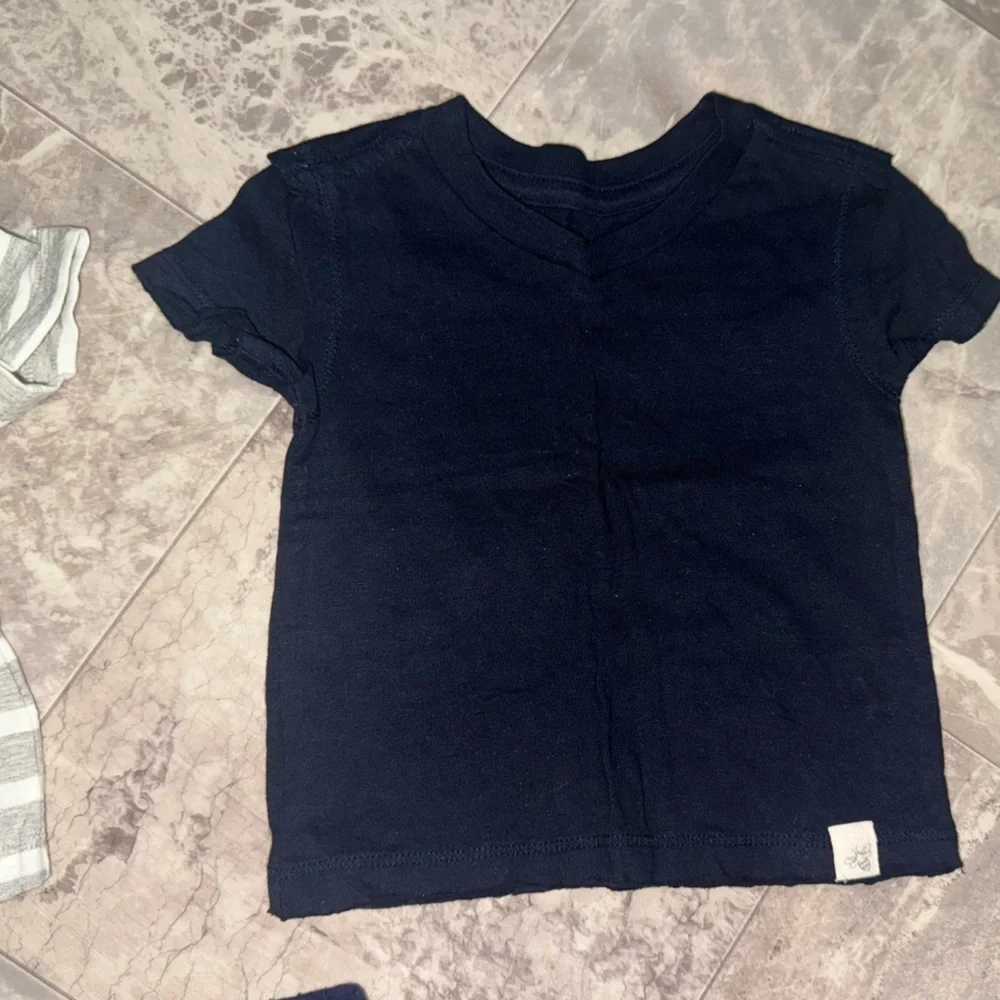Baby Gap Boys 0-3M Clothing & Sandal Bundle 5 Piece Set